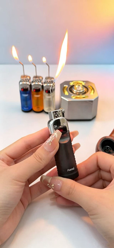 奥麦砂轮透明定火锁新奇特充气打火机大气仓耐用创意新款明火送礼