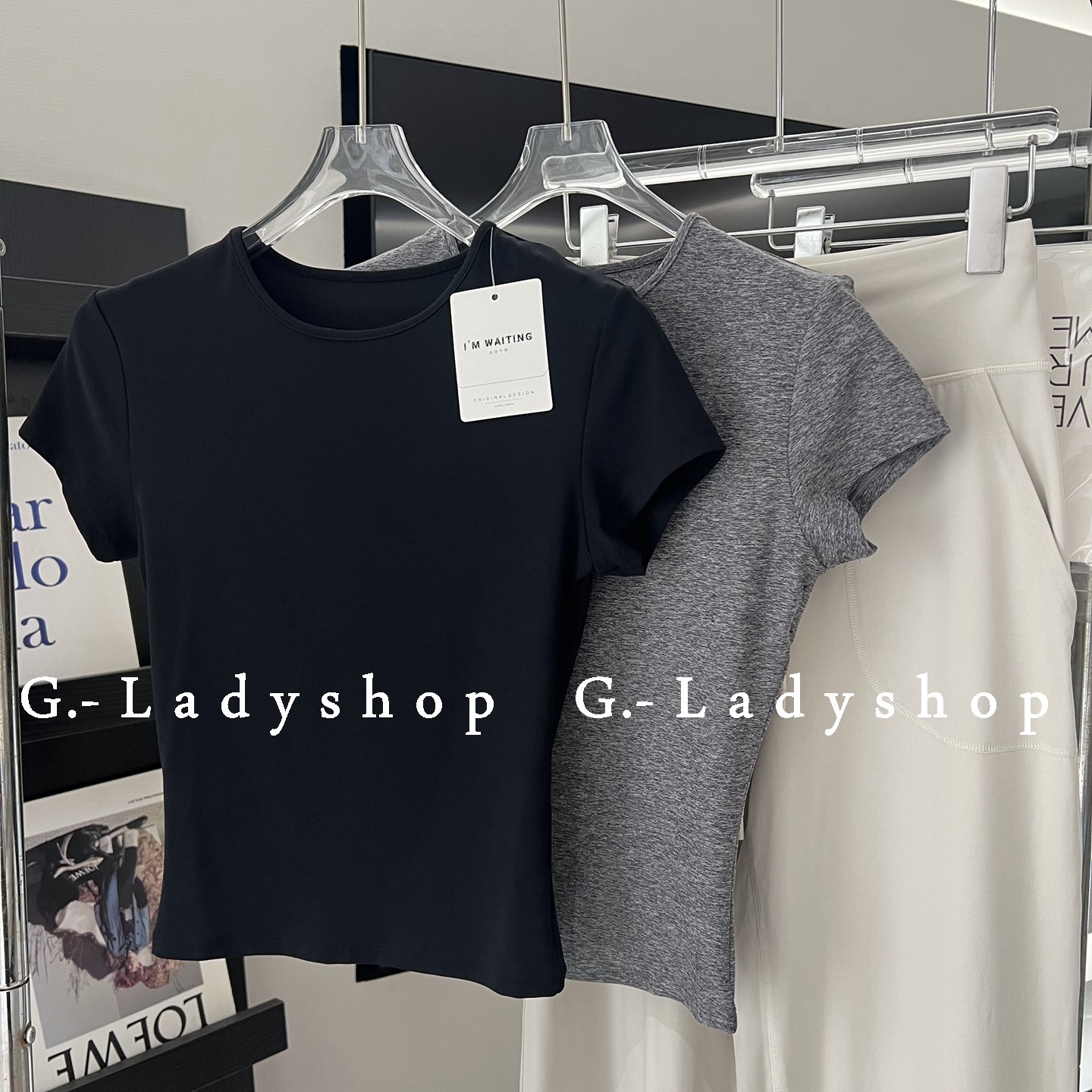 巨巨巨巨显瘦~轻薄舒适万能百搭正肩圆领T恤