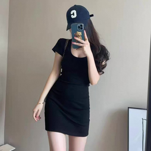 短袖连衣裙女夏收腰高级感减龄胖MM设计感大码大圆领纯棉包臀裙子