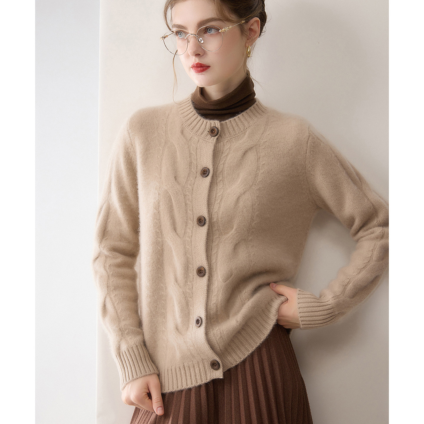 新款三股圆领麻花山羊绒开衫女宽松显瘦针织衫毛衣百搭打底衫上衣,女装/女士精品,羊绒衫,淘宝优惠券,粉丝福利购,淘宝优惠卷