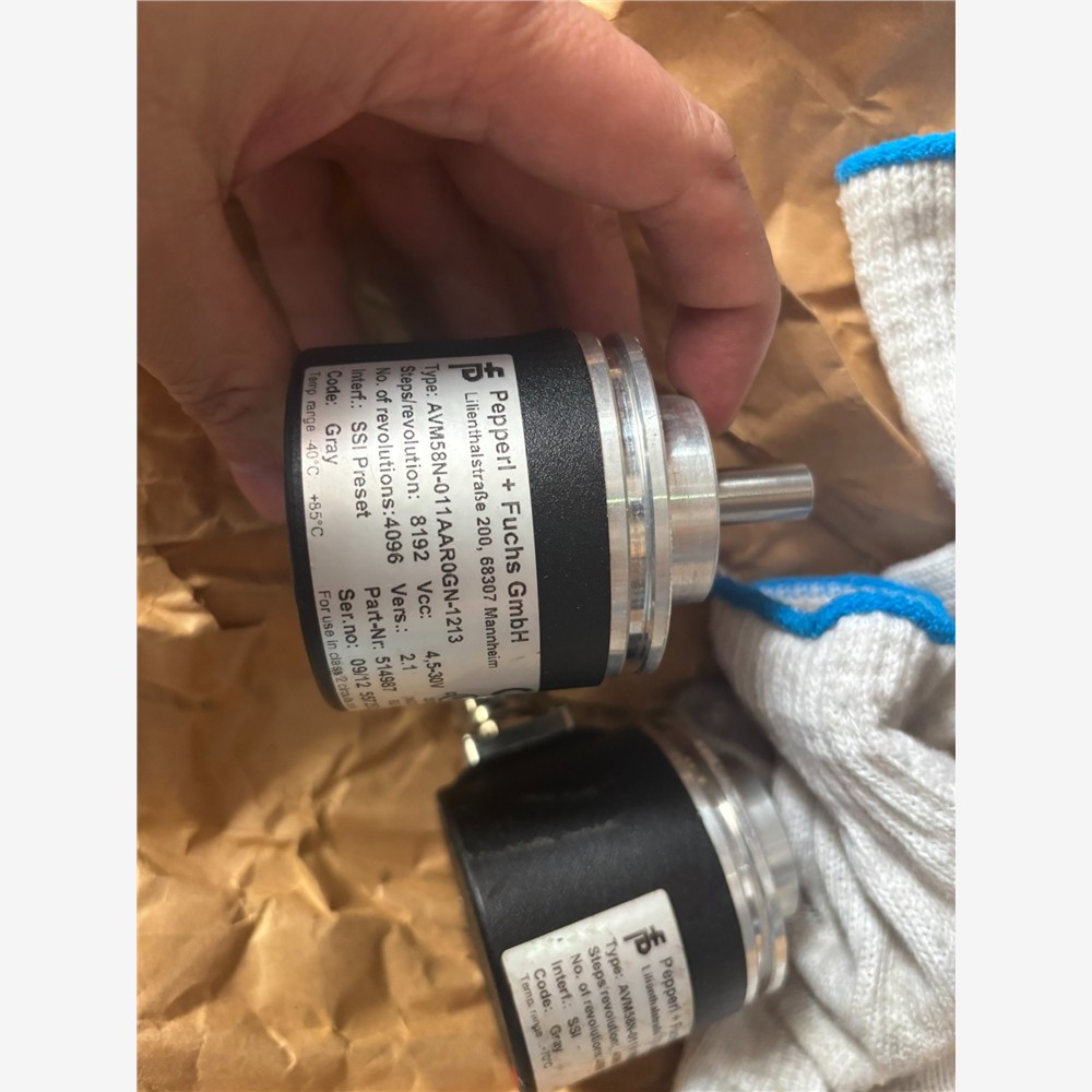 【维修】倍加福编码器AVM