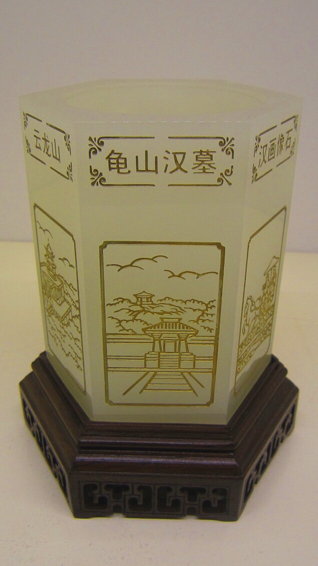徐州特色礼品客厅书房商务贺礼创意礼品新中式摆件徐州风景笔筒