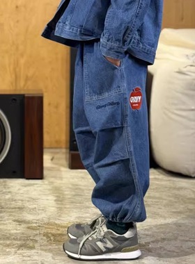 日本代购 童装 GROOVY COLORS 纯棉丹宁膝盖褶皱刺绣宽松牛仔长裤