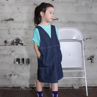 COLORS GROOVY 纯棉丹宁布大v领牛仔背心连衣裙 童装 日本代购