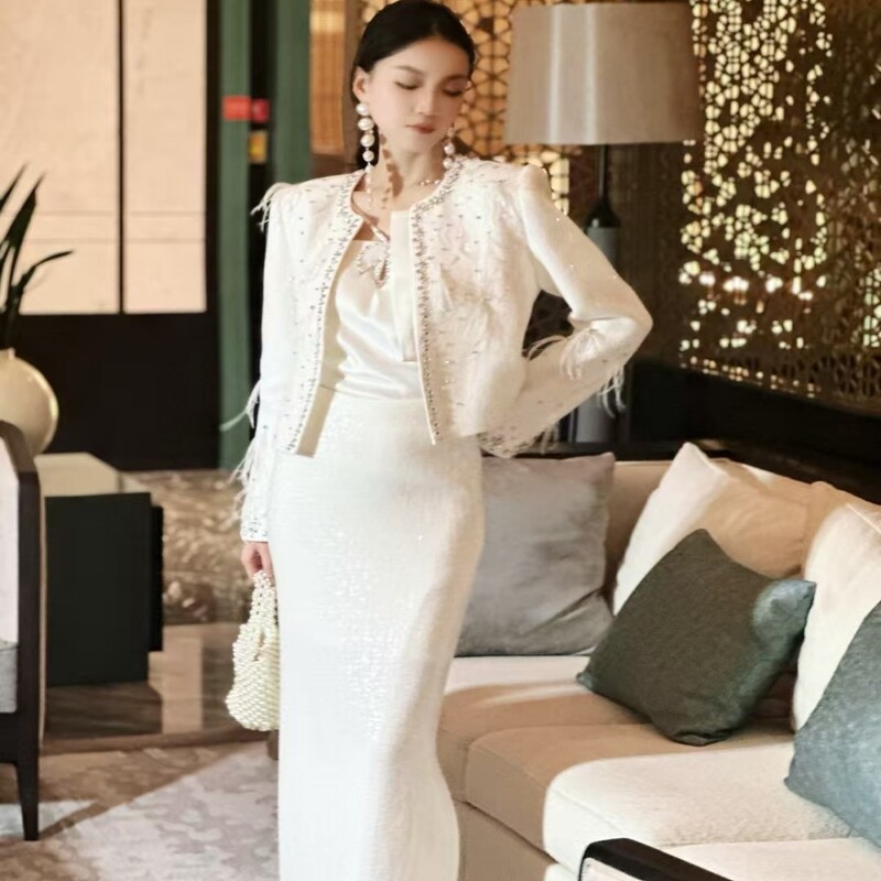 2025钉珠名媛优雅衬衫轻奢时尚小香风重工气质鸵鸟女高级感外套