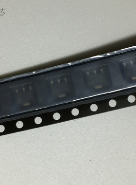 XC6203P282PR 贴片三极管 400mA 2.8V 封装CMOS LDO稳压器 SOT89