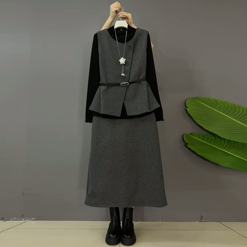 纽扣腰带马甲大码打底衫半身裙潮