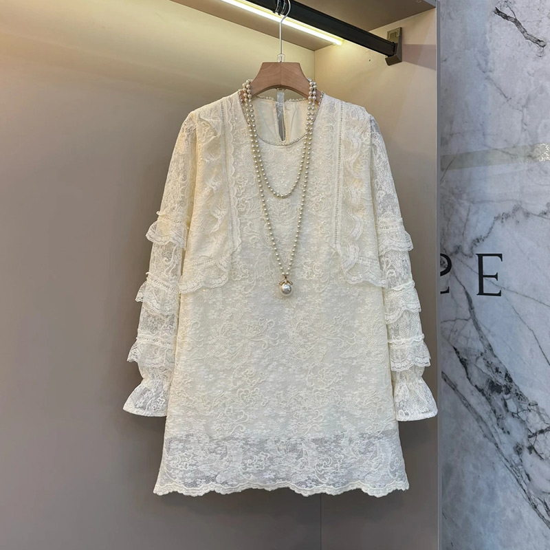 蕾丝花边刺绣中长款上衣