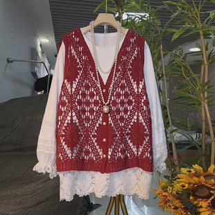 早春新款胖妹妹设计款镂空开衫针织马甲2026拼接花边小衫大码女装