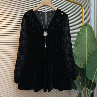胖妹妹设计感气质显瘦上衣 女装 欧货钉珠花V领镂空丝绒女人衫 大码