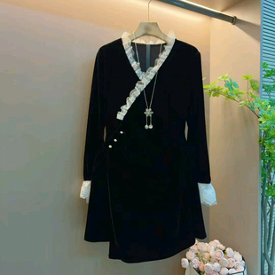 新款 女装 法式 大码 胖mm设计感减龄上衣 蕾丝花边V领丝绒女人衫 时尚