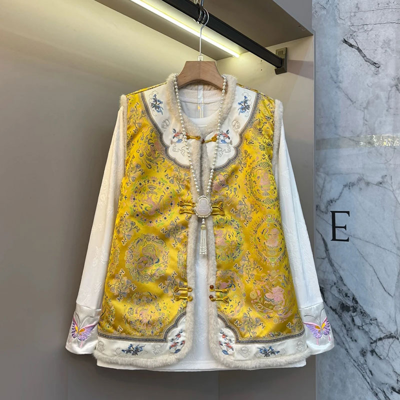 高级感缎面提花马甲刺绣打底