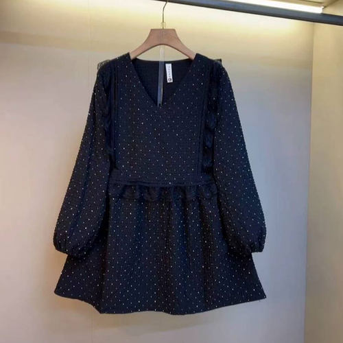 蕾丝边大衫裙满天星遮肉连衣裙