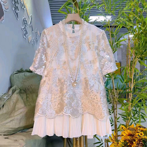 时尚新中式国风雕花设计拼接衫