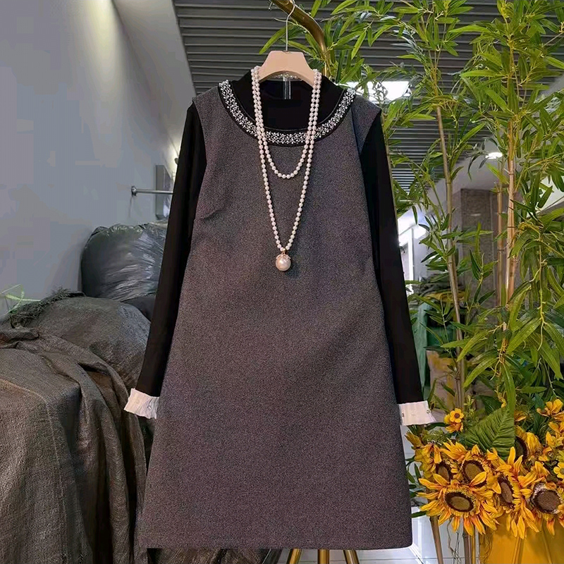 时尚钉珠毛呢马甲裙打底小衫套装