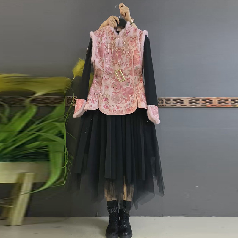 盘扣马甲打底衫纱半裙套装