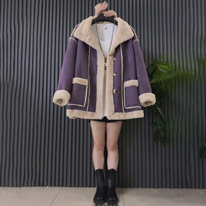 一体毛大翻领保暖外套