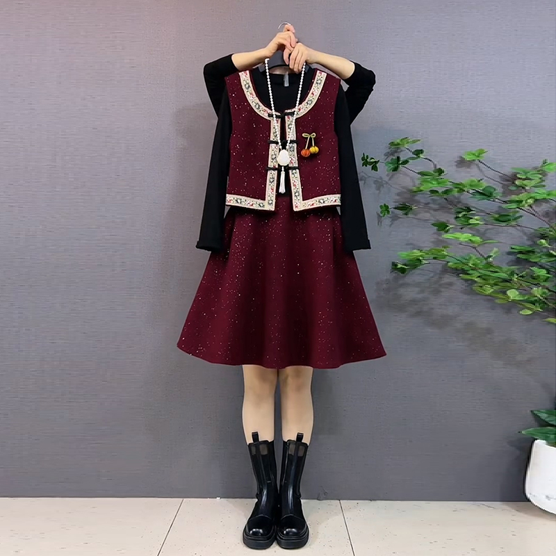 中式盘扣马甲打底搭配高腰裙套装