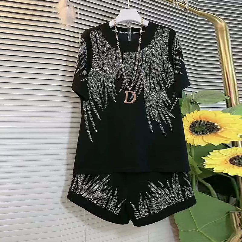 夏季大码女装亮钻上衣短裤两件套