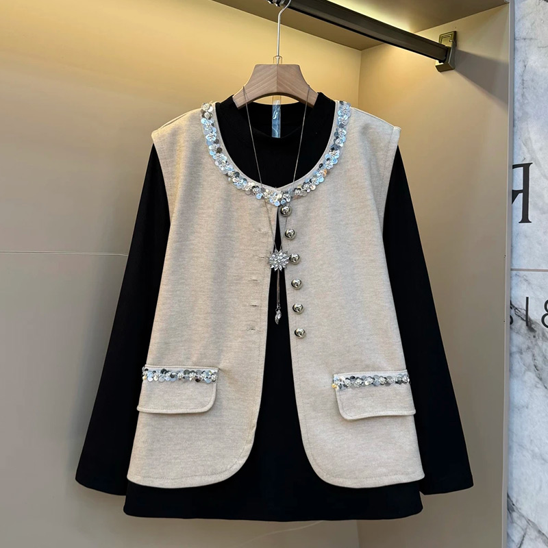 亮片纽扣马甲打底衫套装