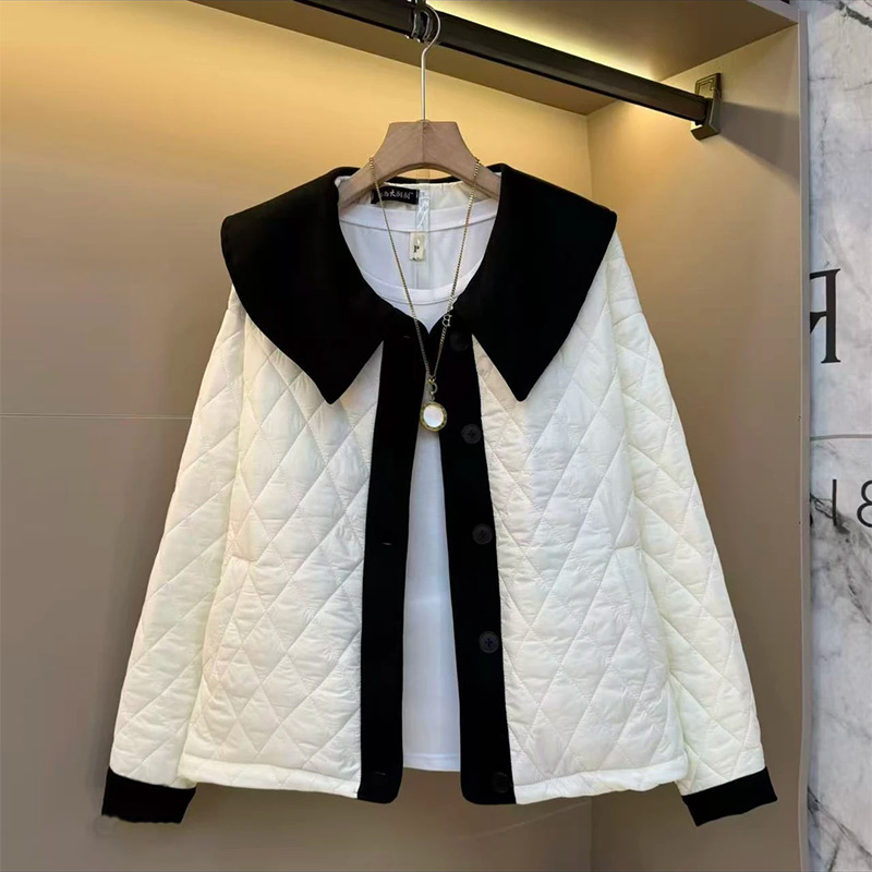 娃娃领压格加厚保暖外套