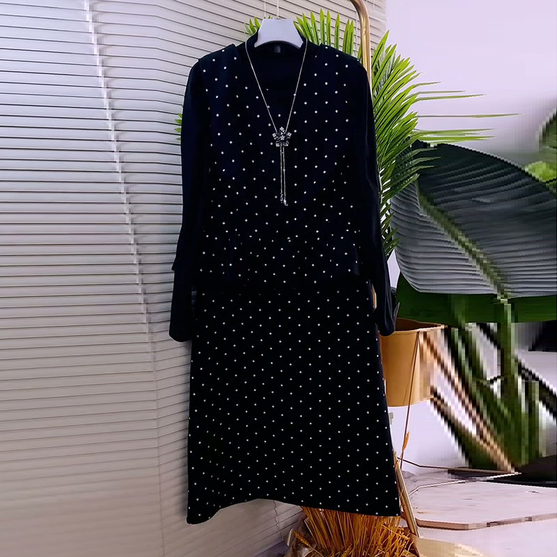 时尚大码女装波点马甲半身裙2026春季新款百搭长袖打底衫洋气套装,女装/女士精品,大码套装,淘宝优惠券,粉丝福利购,淘宝优惠卷