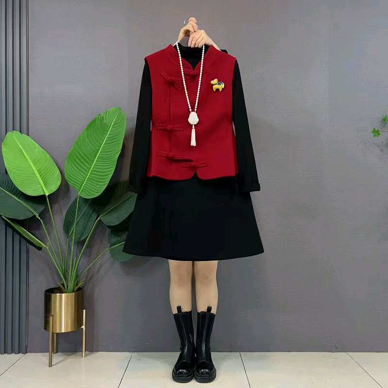 新中式大码女装不规则盘扣马甲2026春季新款连衣裙套装显瘦马夹潮,女装/女士精品,大码套装,淘宝优惠券,粉丝福利购,淘宝优惠卷