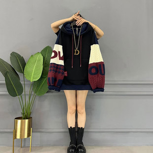 胖mm长袖 2024冬季 宽松洋气上衣 女装 韩系休闲加绒卫衣拼接连帽大码