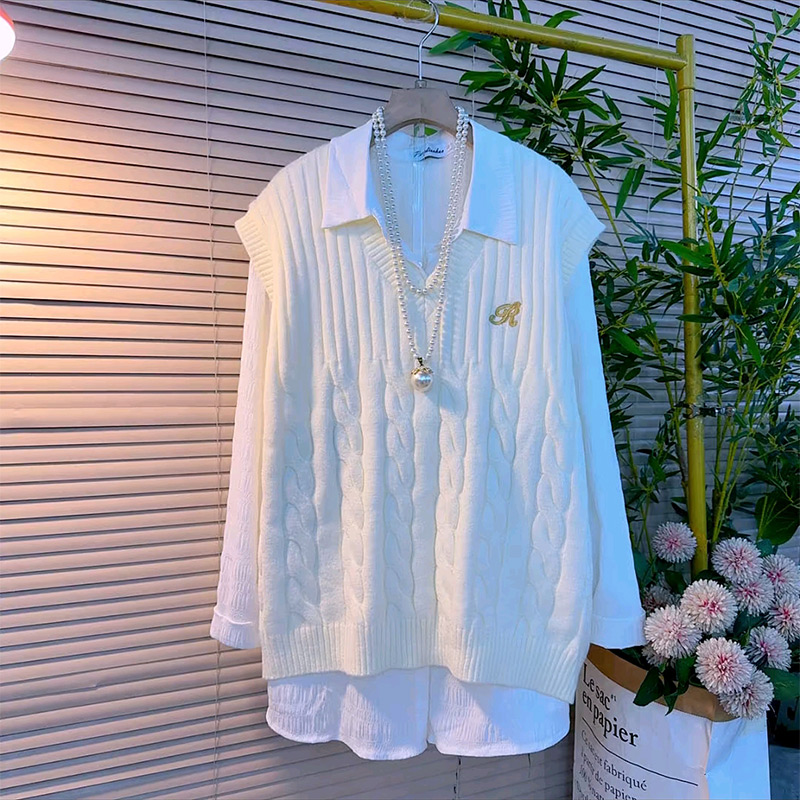刺绣针织马甲polo领衬衫