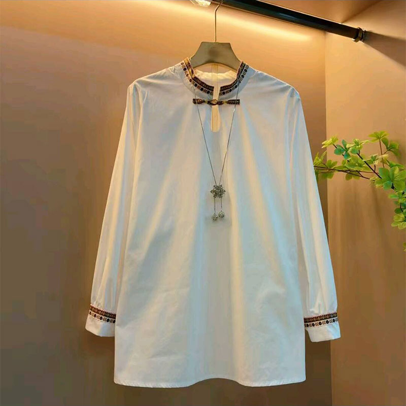 时尚洋气百搭刺绣立领衬衫