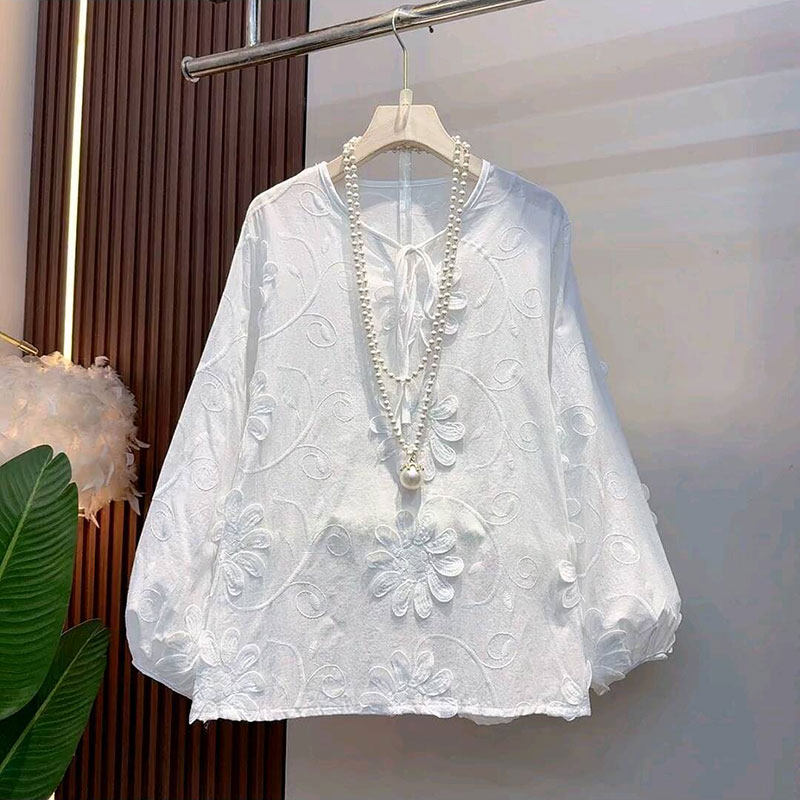 2026春季新款欧洲站气质减龄刺绣花朵女人衫大码女装胖mm宽松上衣,女装/女士精品,大码内搭,淘宝优惠券,粉丝福利购,淘宝优惠卷