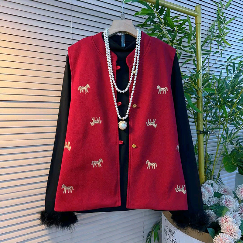 2026春季新款气质国风小马刺绣马甲胖妹妹拼毛百搭打底衫大码女装,女装/女士精品,常规大码外套,淘宝优惠券,粉丝福利购,淘宝优惠卷