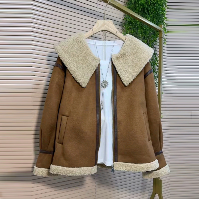 韩版时尚减龄娃娃领皮毛一体外套