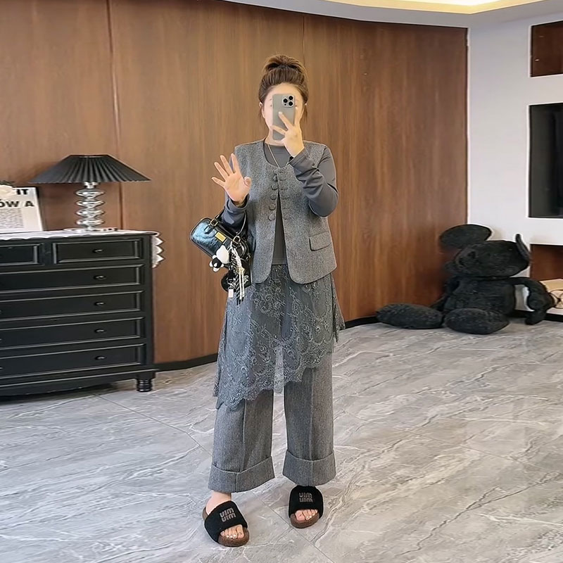 马甲拼接蕾丝打底衫阔腿裤三件套