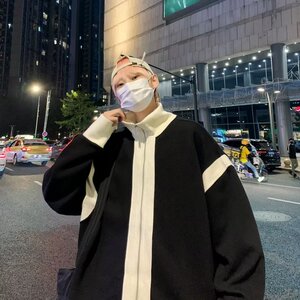 高级感bv绿针织开衫夹克男薄款外套2024早秋韩版潮流网红撞色痞帅图片