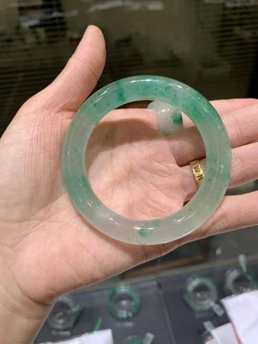 天然A货石英岩玉非洲翠冰飘花手镯直播专拍链接请误私拍