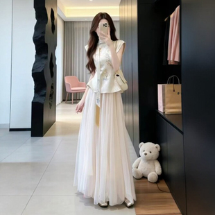 米白色网纱半身裙女春夏2026新款 超仙超好看高腰a字垂感百褶纱裙