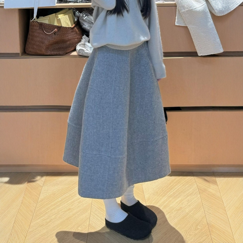 中长款大摆A字毛呢半身裙