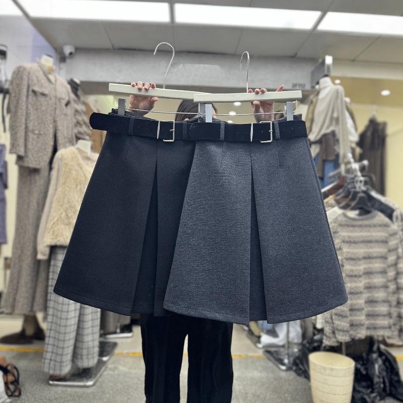 中裙宽松型A字毛呢半身裙