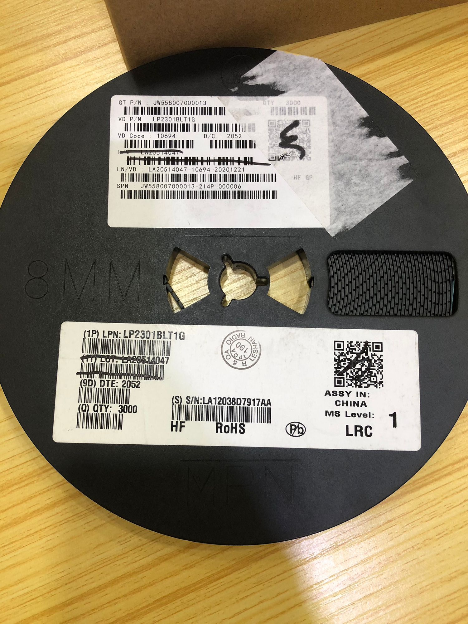 原装现货LP2301BLT1G LRC/乐山 SOT23-5