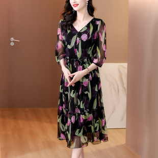 法式碎花V领雪纺连衣裙女2024夏季新款简约时尚气质优雅显瘦长裙