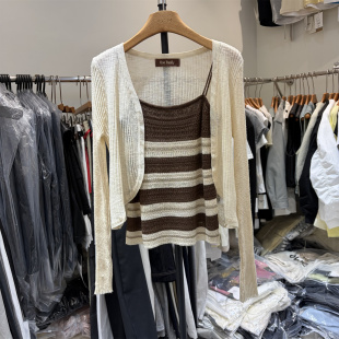 Family77023正品 针织开衫 春季 冰丝长袖 两件套女 韩系条纹吊带 One