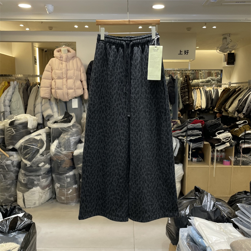 KaKa.sn正版冬季韩系松紧腰显瘦宽松加绒豹纹休闲阔腿裤女25M3333