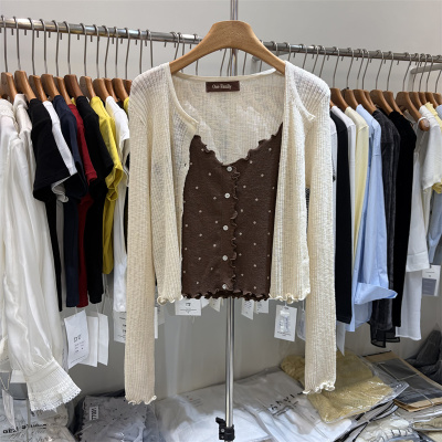 One Family77001春新款韩系时尚波点木耳边吊带针织开衫两件套女