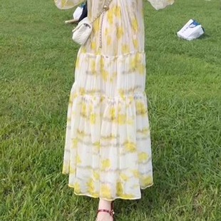 法式 海购 名媛风情万种气质巨好看小众海边度假黄色印花连衣裙子