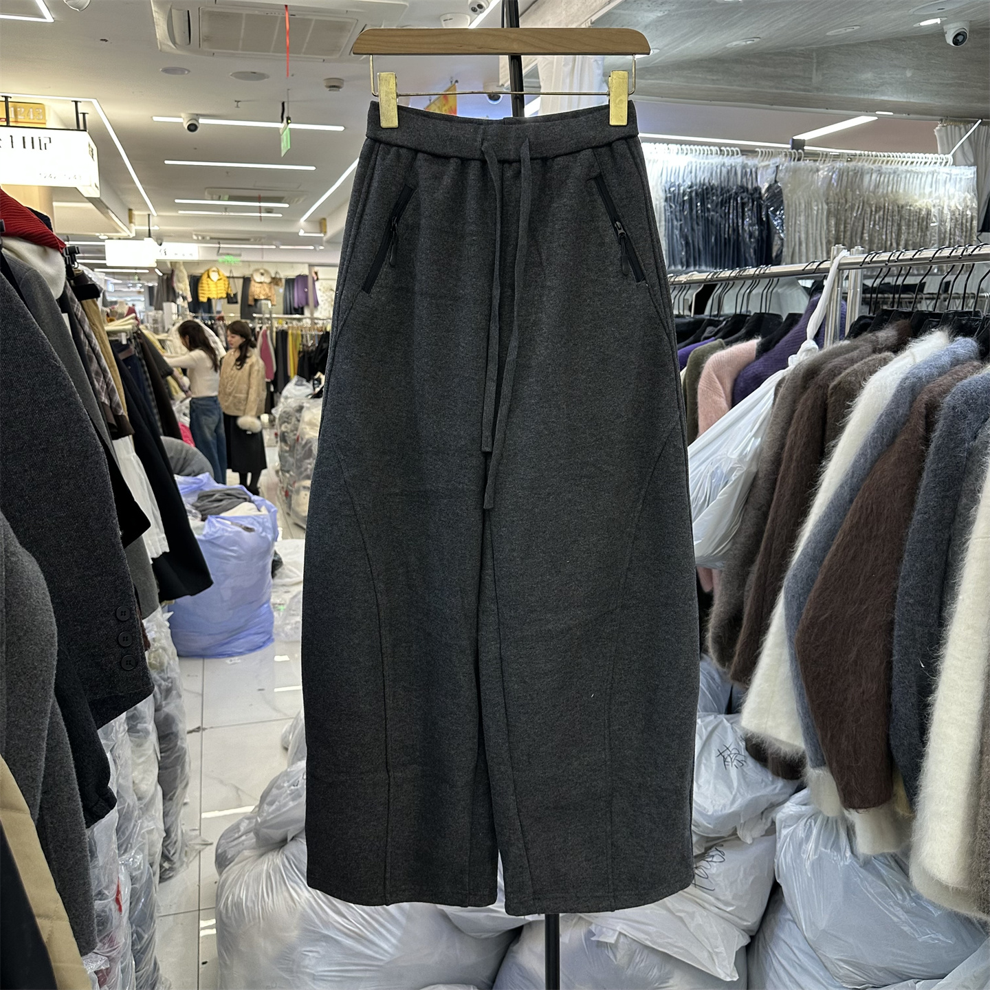 时尚加厚休闲长裤弯刀拖地裤