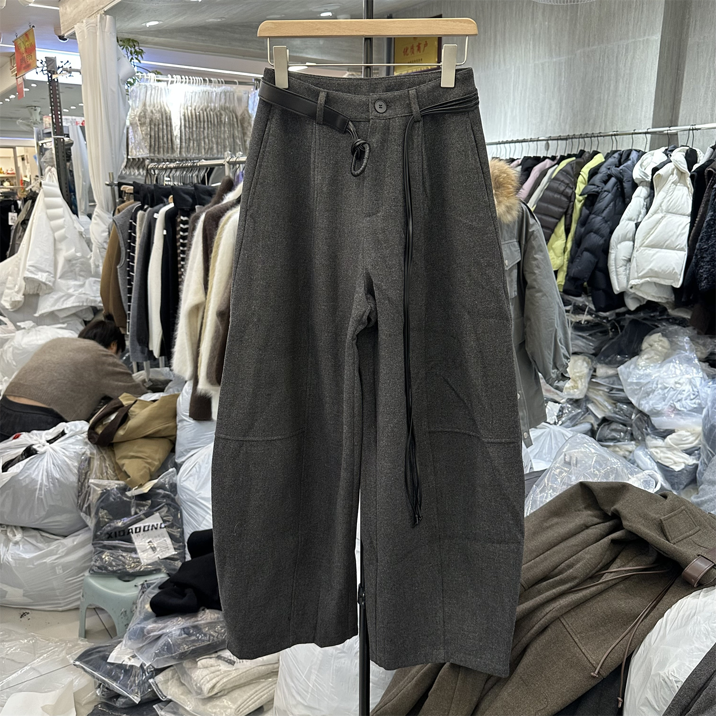毛呢长裤女时尚弯刀阔腿裤子