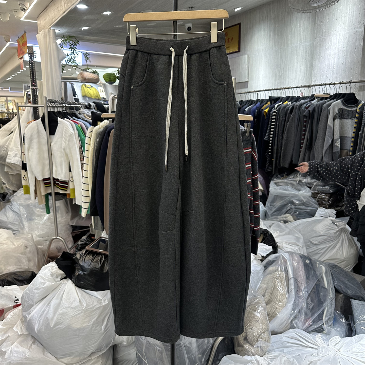 加厚休闲裤女阔腿弯刀裤