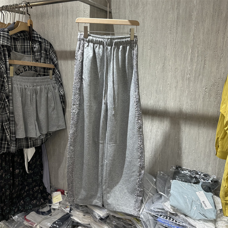 韩系灰色高级设计感蕾丝花边直筒卫裤女夏季通勤百搭休闲阔腿裤潮