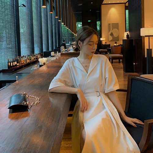 Белое осеннее небольшое платье, дизайнерская длинная юбка, французский стиль, тренд сезона, подходит для подростков